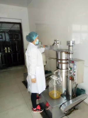 想開個小型榨油坊到底需要多少錢啊(圖1) 想開個小型榨油坊到底需要多少錢啊(圖1)